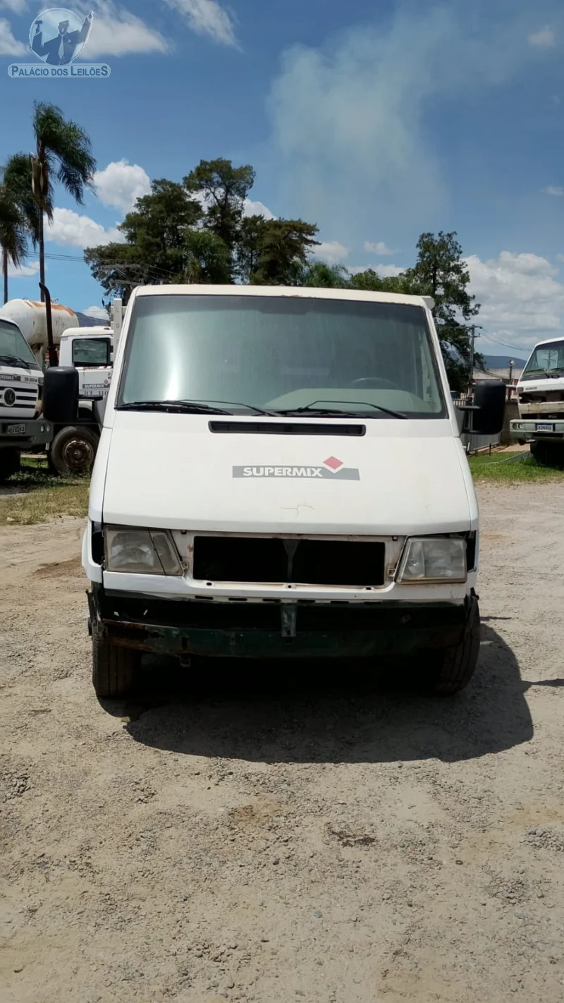 Lote 302 - IMP MBENZ 310D SPRINTERC