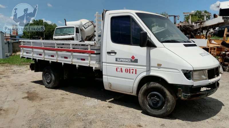 Lote 302 - IMP MBENZ 310D SPRINTERC