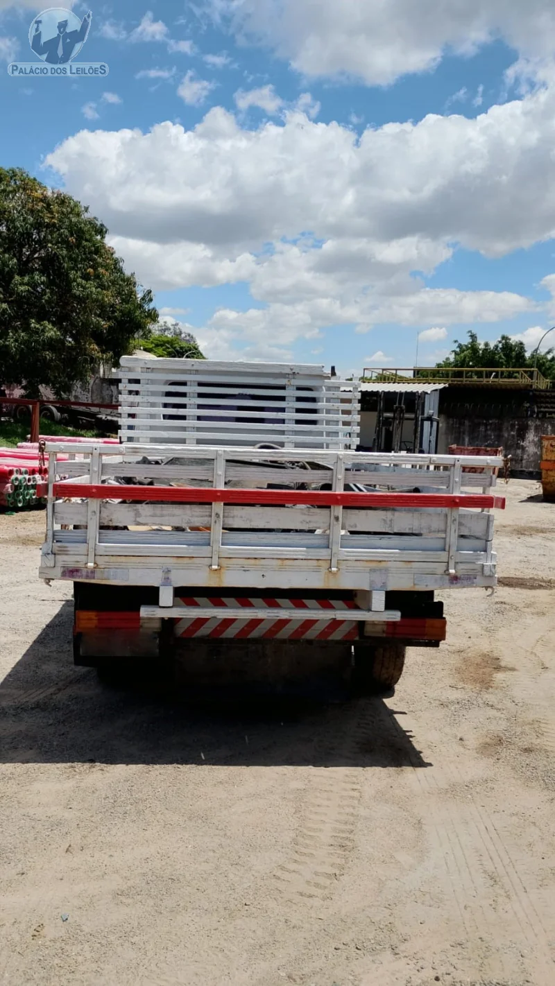 Lote 302 - IMP MBENZ 310D SPRINTERC