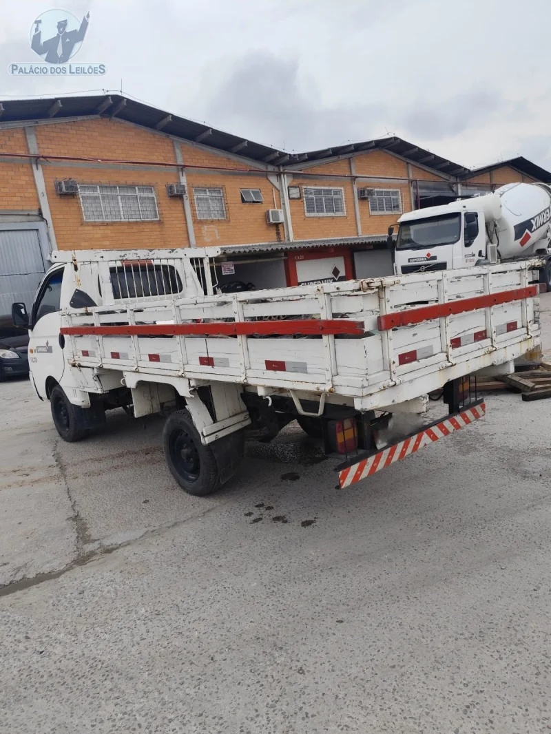 Lote 304 - HYUNDAI HR HDB