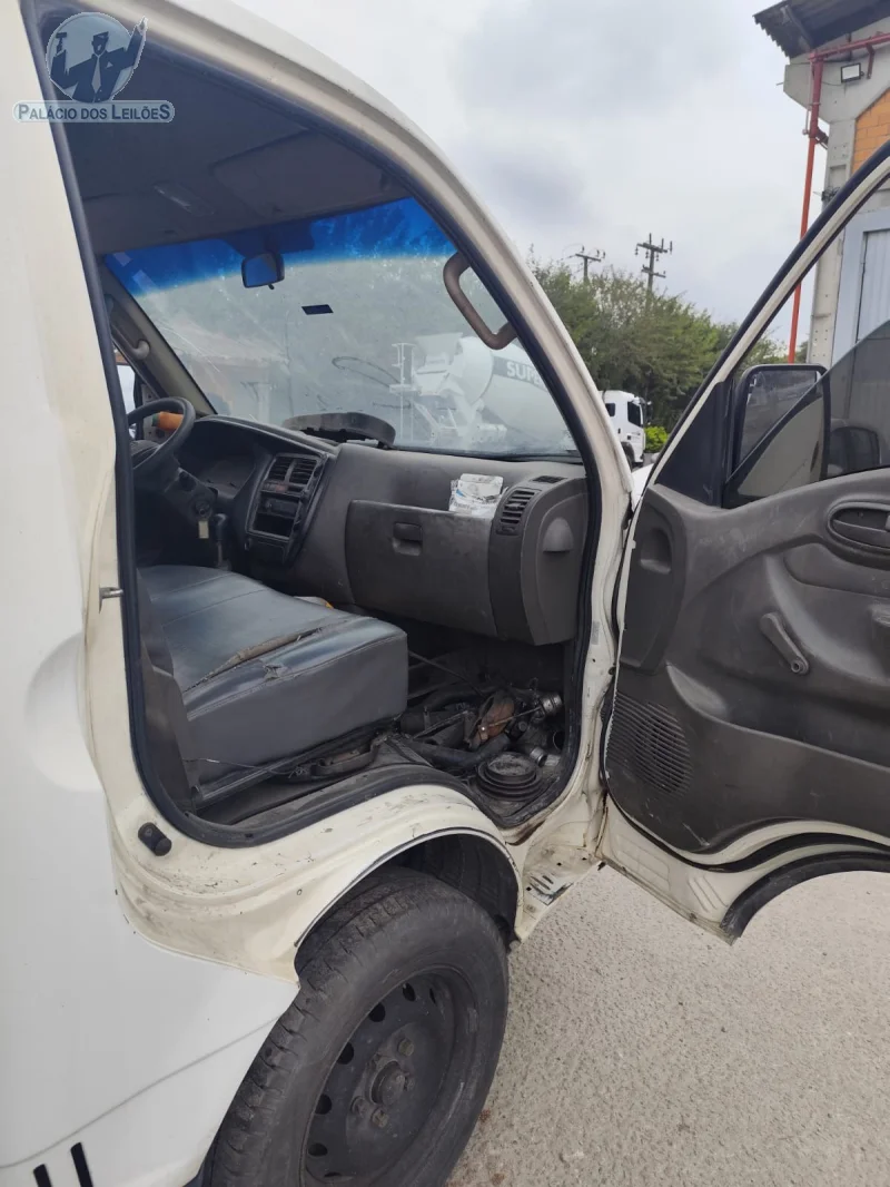 Lote 304 - HYUNDAI HR HDB