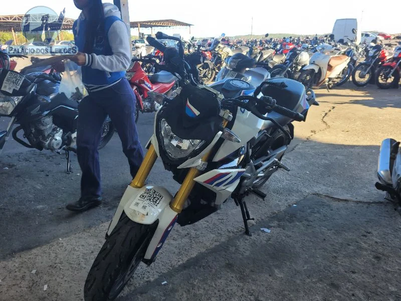 Lote 351 - BMW G310 R