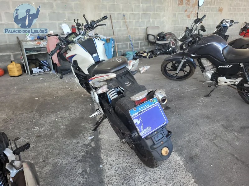 Lote 351 - BMW G310 R