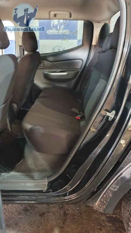 Lote 300 - MMC TRITON SP OUTD GLS A