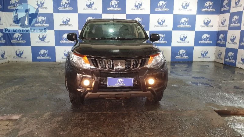 Lote 300 - MMC TRITON SP OUTD GLS A