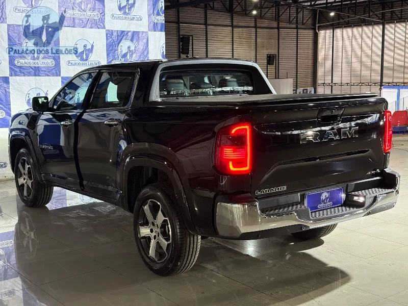 Lote 305 - RAM RAMPAGE LARAMIE DS