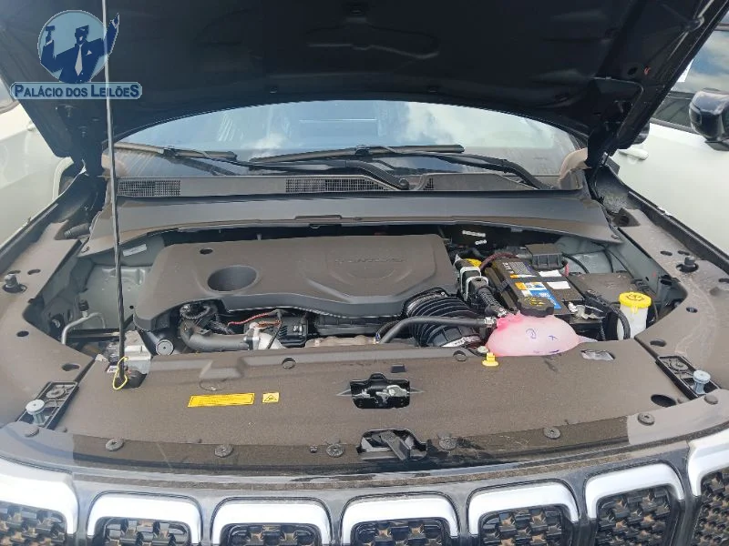 Lote 329 - JEEP COMMANDER OVR T