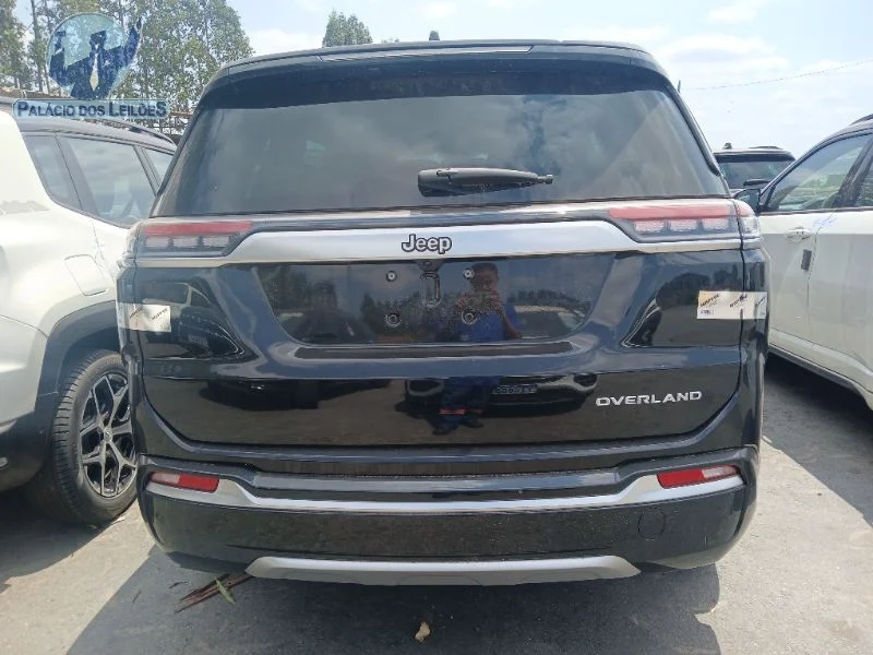 Lote 329 - JEEP COMMANDER OVR T