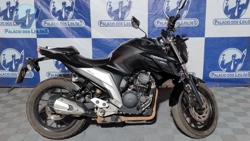 Lote 347 - YAMAHA FZ25 FAZER