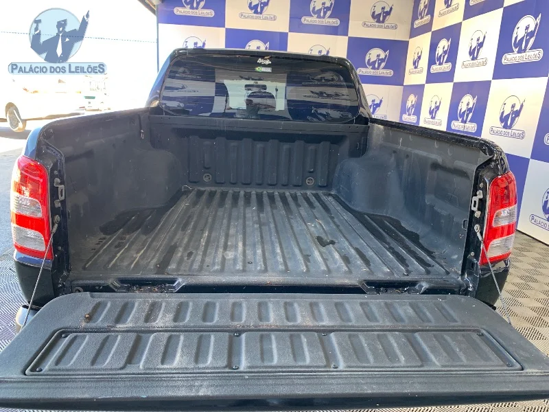 Lote 303 - MMC TRITON SP OUTD GLS A