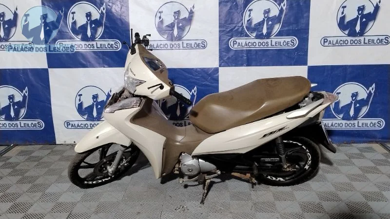 Lote 379 - HONDA BIZ 125
