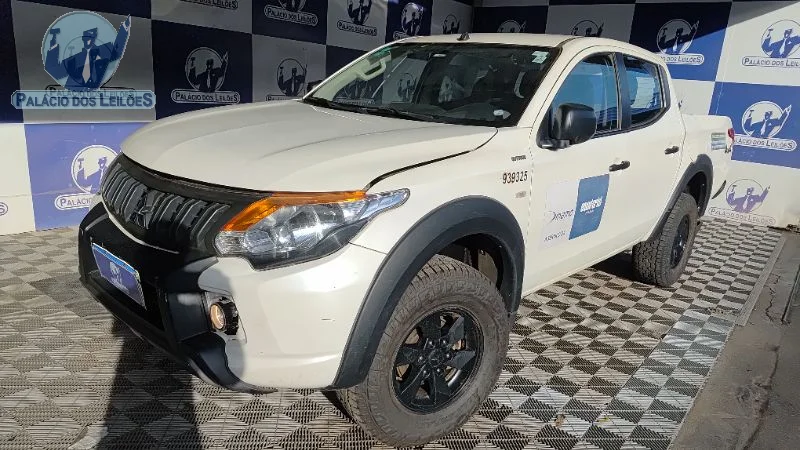 Lote 400 - MMC TRITON SPO OUTDOOR M