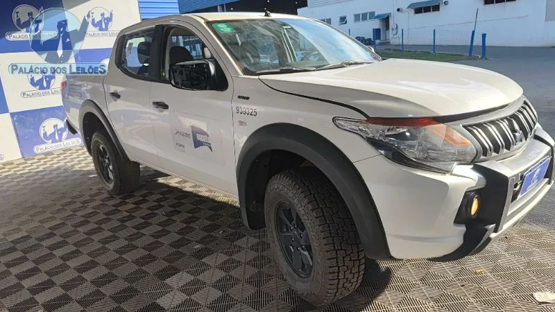 Lote 400 - MMC TRITON SPO OUTDOOR M