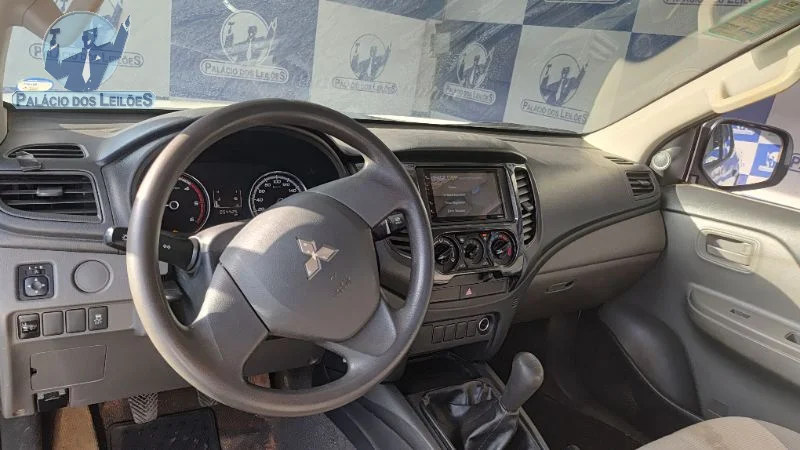 Lote 400 - MMC TRITON SPO OUTDOOR M