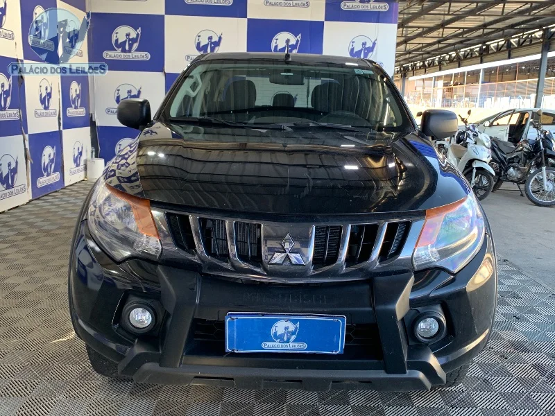 Lote 404 - MMC TRITON SP OUTD GLS A