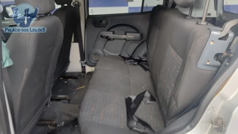 Lote 371 - FIAT UNO VIVACE 1.0