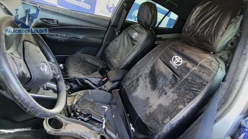 Lote 365 - TOYOTA YARIS HA XL15