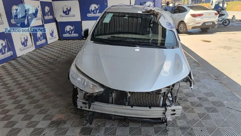 Lote 365 - TOYOTA YARIS HA XL15