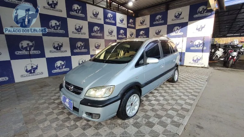 Lote 426 - GM ZAFIRA ELEGANCE