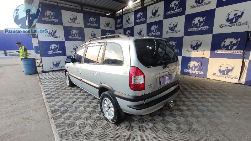 Lote 426 - GM ZAFIRA ELEGANCE