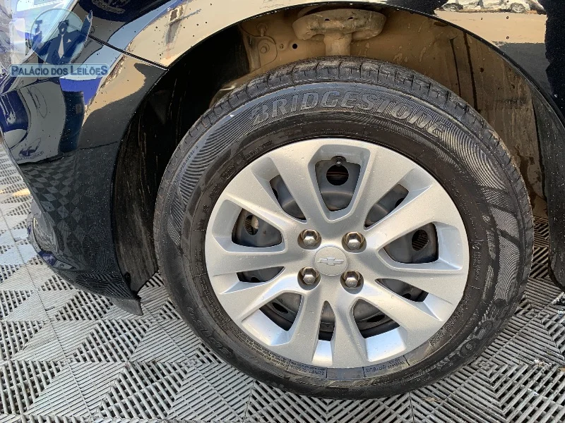 Lote 352 - CHEV ONIX 10MT LT1