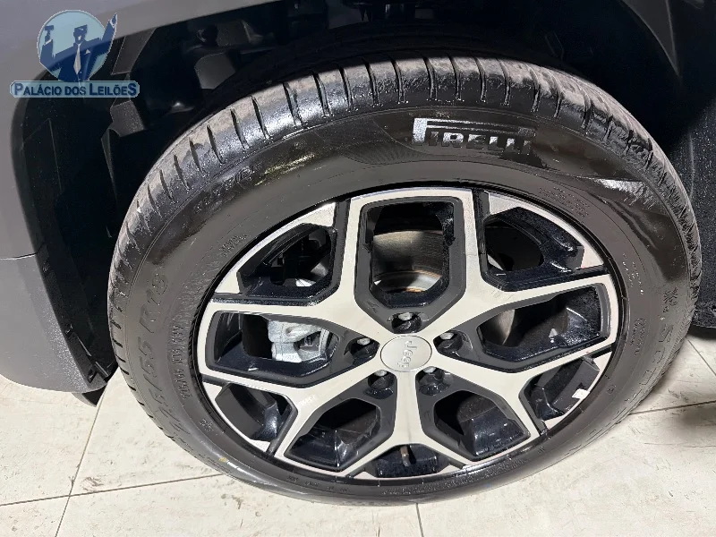 Lote 722 - JEEP RENEGADE SAHARA