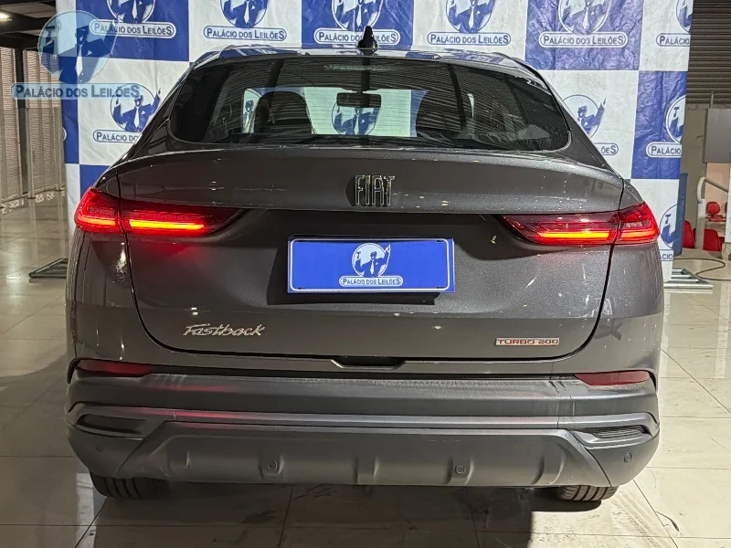 Lote 724 - FIAT FASTBACK TURBO 200