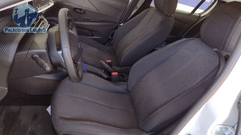 Lote 741 - I PEUGEOT 208 LIKE MT