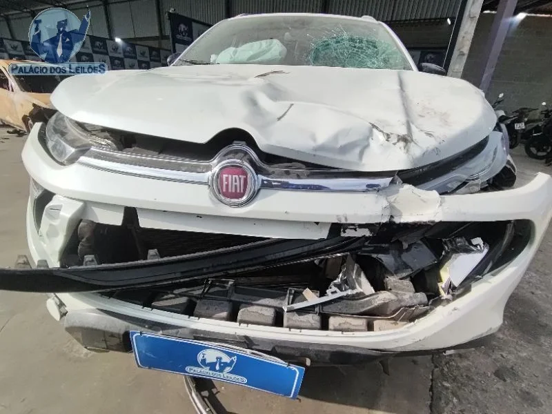 Lote 350 - FIAT TORO VOLCANO AT9 D4