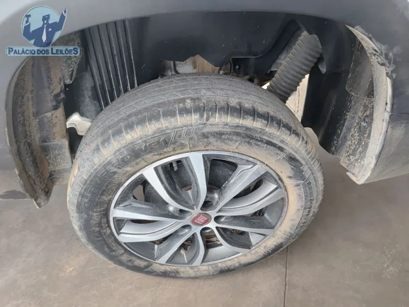 Lote 350 - FIAT TORO VOLCANO AT9 D4