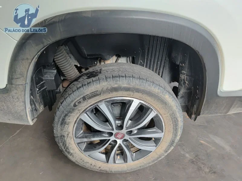 Lote 350 - FIAT TORO VOLCANO AT9 D4