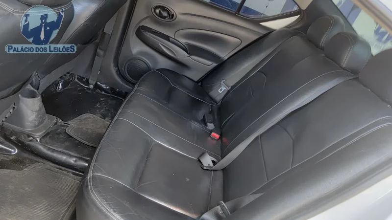 Lote 375 - NISSAN V-DRIVE 10 MT