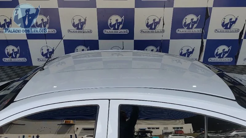 Lote 375 - NISSAN V-DRIVE 10 MT