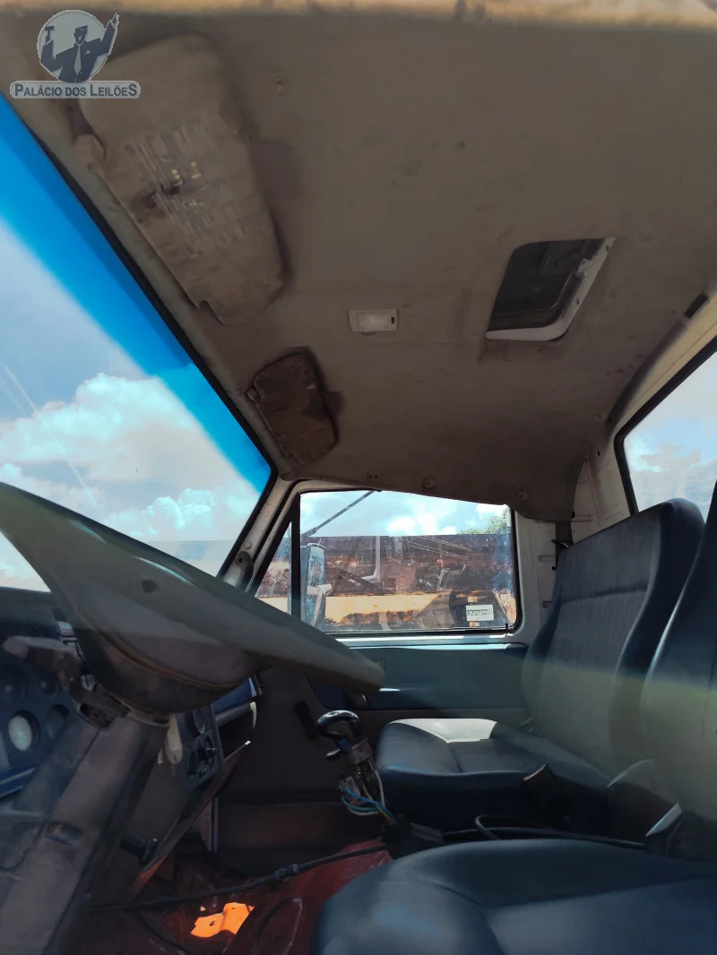 Lote 305 - VW 26.260 E