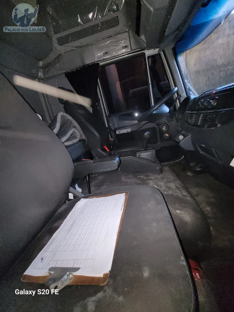 Lote 544 - IVECO TECTOR 240E30SID