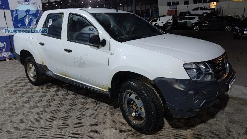 Lote 408 - RENAULT OROCH PRO 16