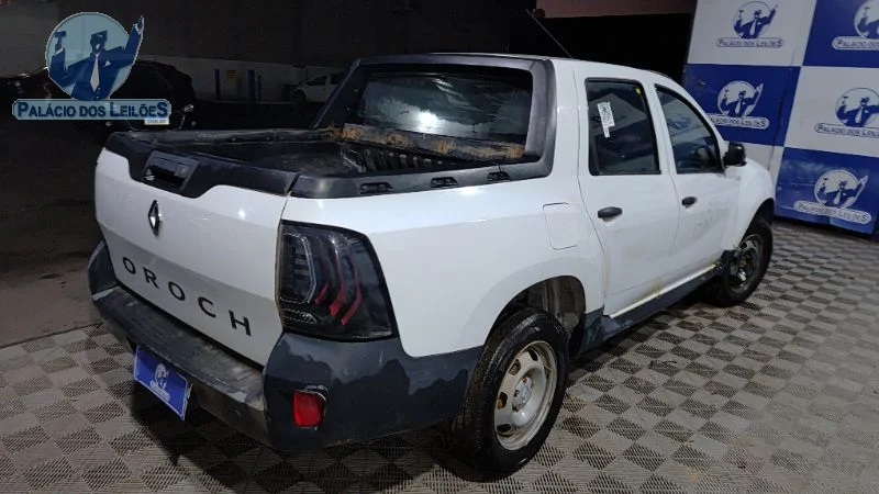 Lote 408 - RENAULT OROCH PRO 16