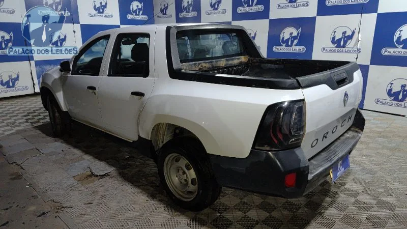 Lote 408 - RENAULT OROCH PRO 16